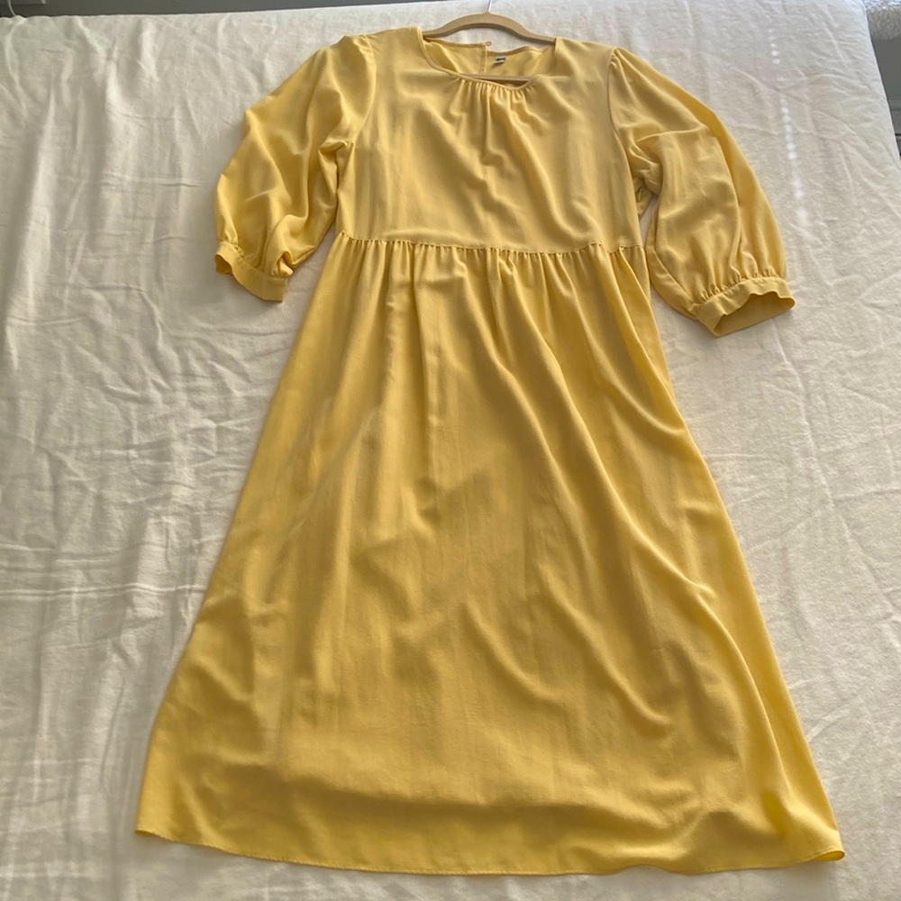 Uniqlo Rayon Georgette 3/4 Sleeve Dress